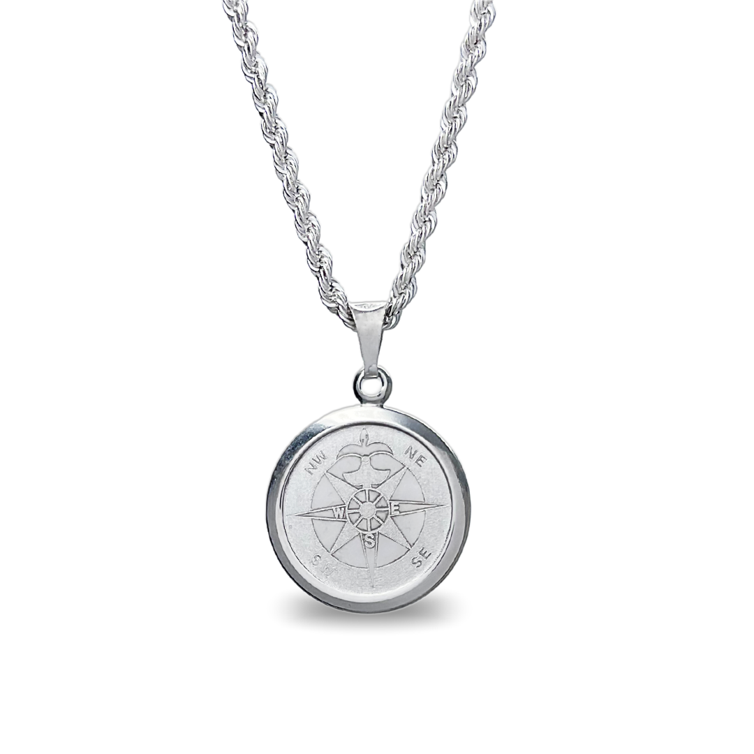 Delicata collana a forma di bussola. Argento Sterling 925 Delicata collana a forma di bussola. Argento Sterling 925