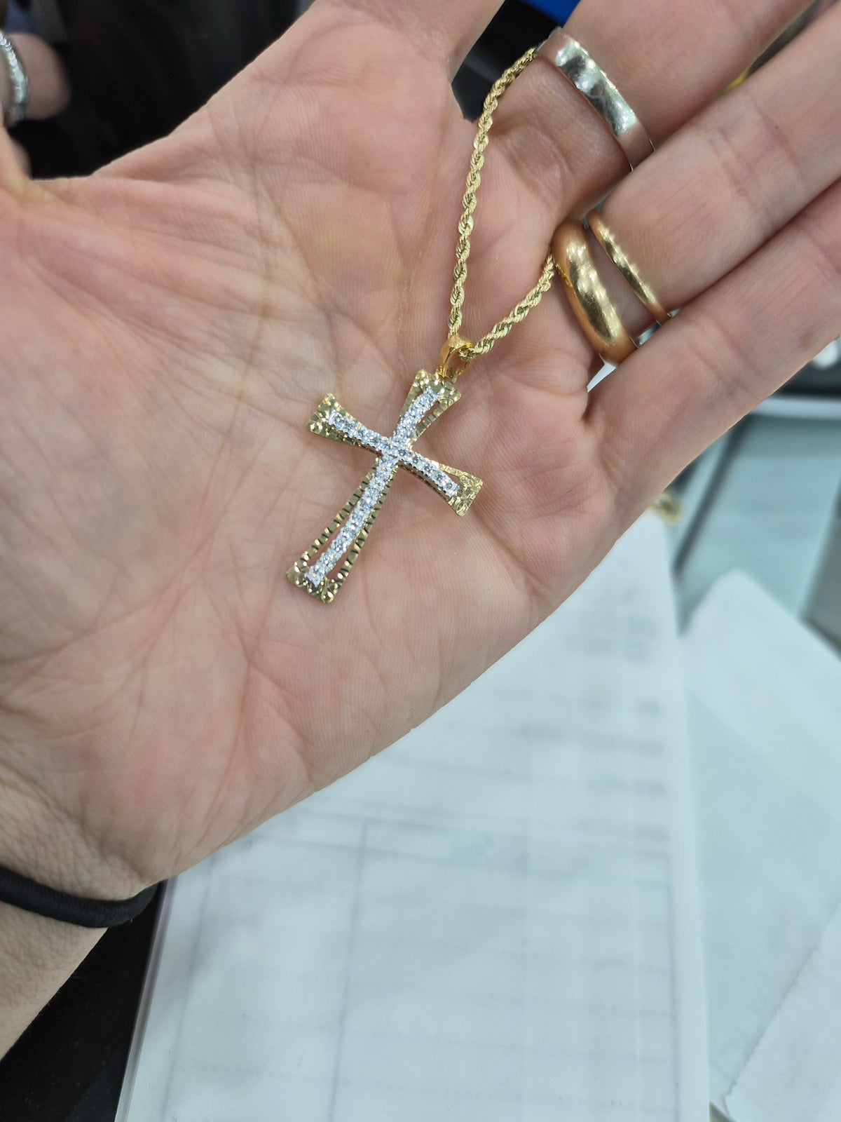 CROCE E COLLANA ORO18KT